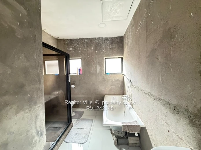 Modern 3-bed House in Mabvazuva, Ruwa 