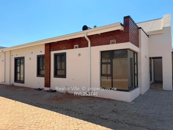 Stylish 3-Bed Vainona Home with Borehole & Paved Courtyard