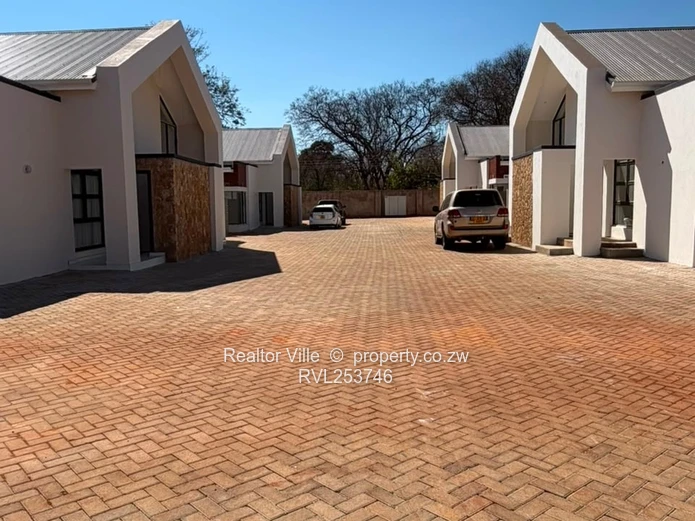 Stylish 3-Bed Vainona Home with Borehole & Paved Courtyard