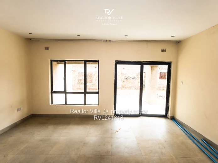 Light-Filled 4-Bed Townhouse, Westgate — Borehole