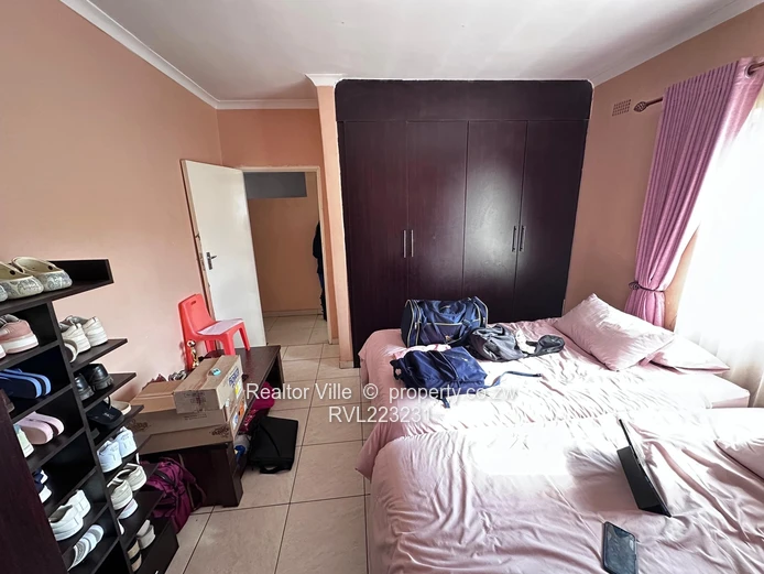 Charming 2-Bedroom Garden Flat for Rent in Madokero Mews