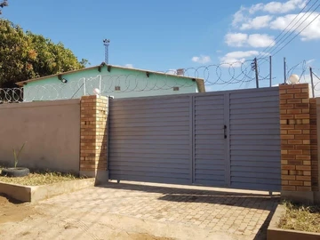 Spacious 5-Bedroom Home in Chinhoyi