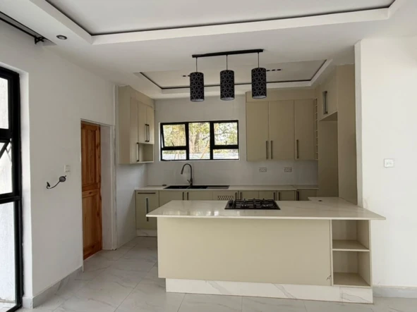 4 Bedroom Garden Flat