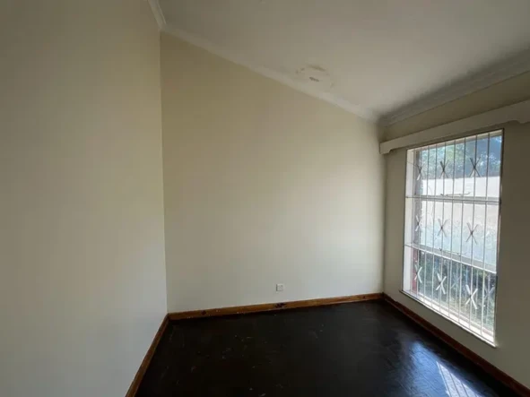 2 Bedroom Garden Flat