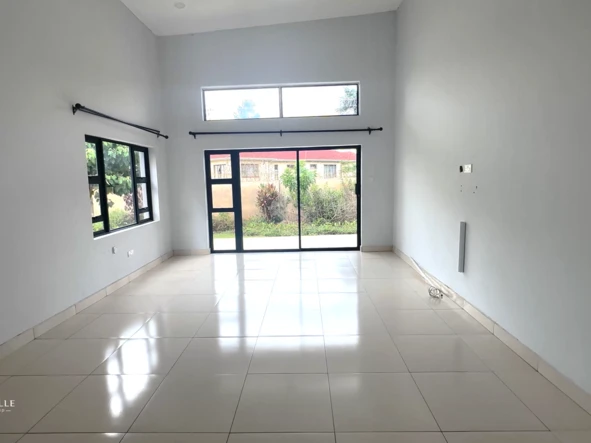 3 Bedroom Flat & Apartment