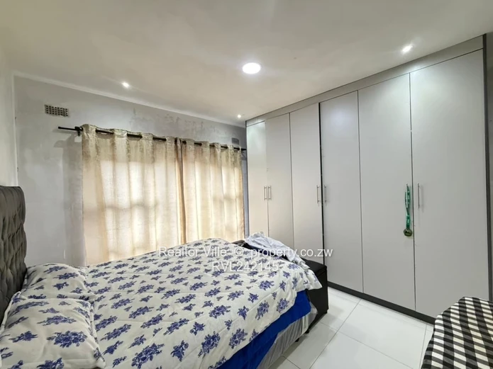 Modern 3-bed House in Mabvazuva, Ruwa 