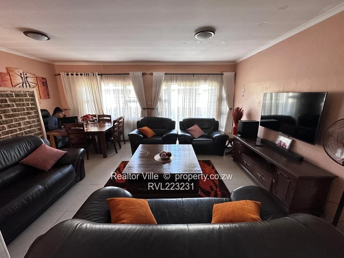 Charming 2-Bedroom Garden Flat for Rent in Madokero Mews