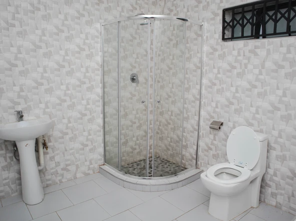 2 Bedroom Garden Flat