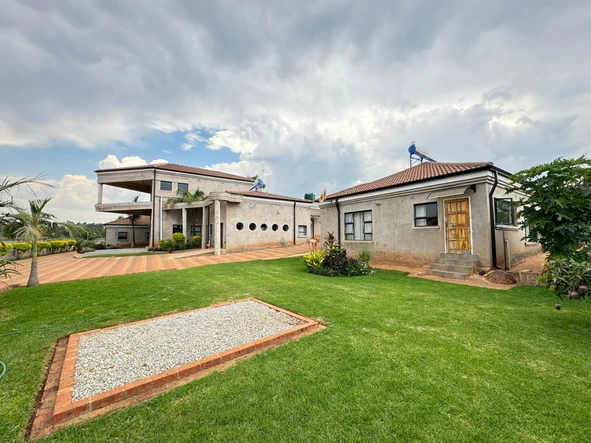 5 Bedroom House