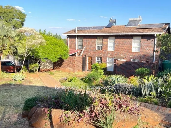 Sunlit 2-Bed Garden Flat, Greystone Park — 200 m² & Borehole