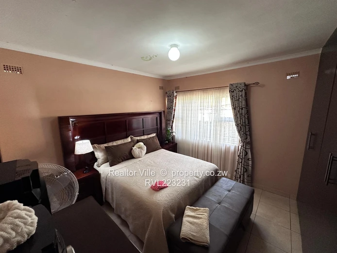 Charming 2-Bedroom Garden Flat for Rent in Madokero Mews