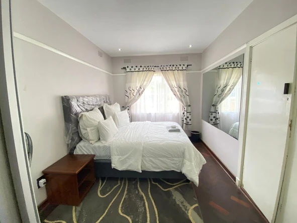 Hotel & Lodge