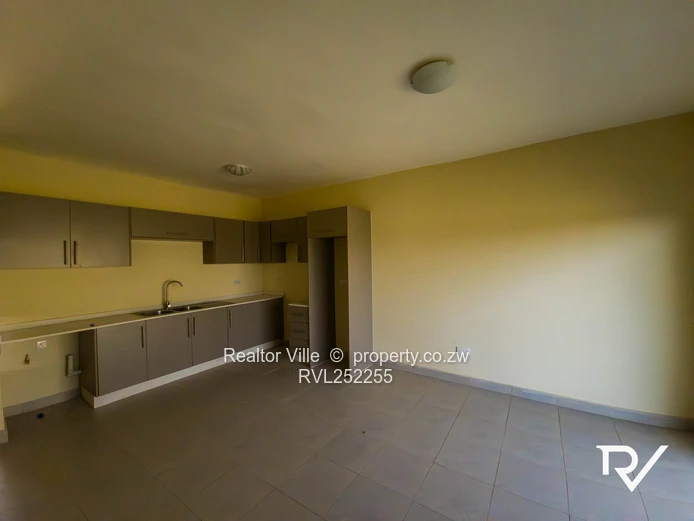 Modern tiled 2-Bed Flat with Borehole in Ashdown Park