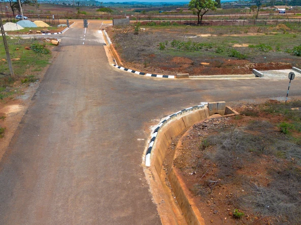 Stands & Residential Land