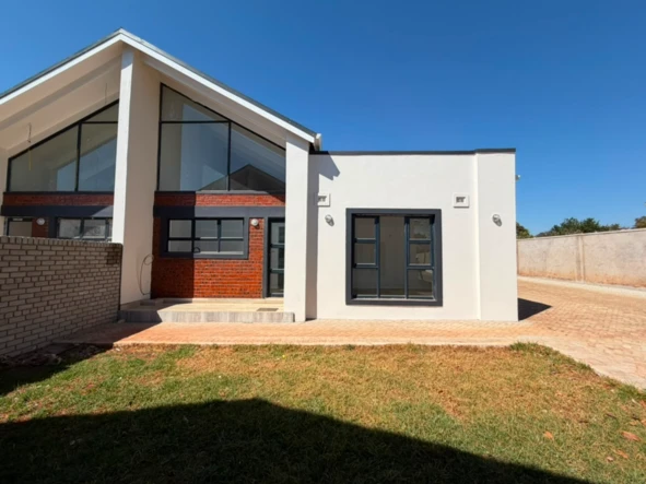 3 Bedroom Garden Flat