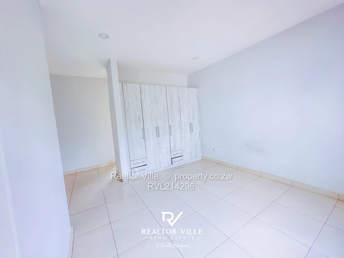 Serene 3-Bed Town-House for rent in Mandara