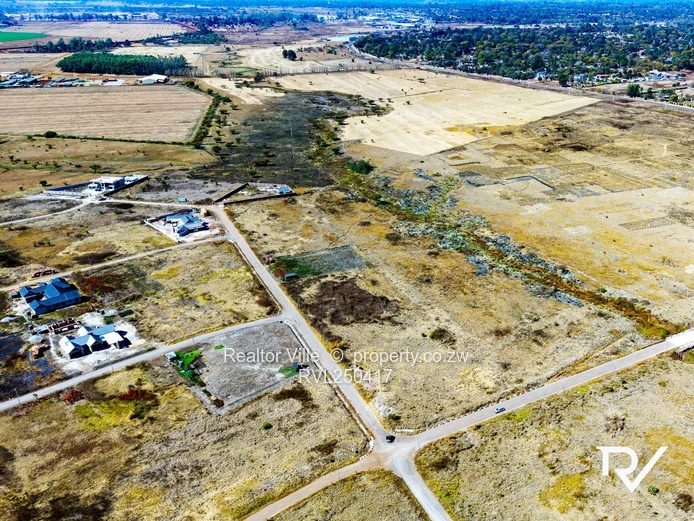 Spacious 2,100m² Stand, Mount Pleasant North — Tarred Roads
