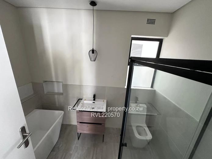 Charming 3-Bedroom Garden Flat with Borehole in Greendale