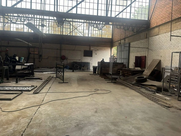 Warehouse & Factory