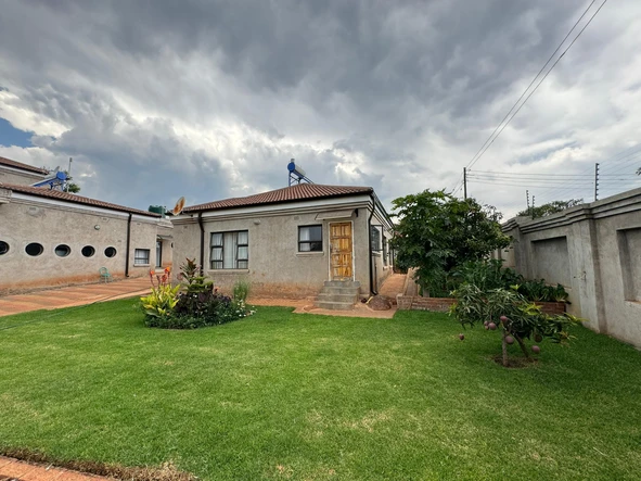 5 Bedroom House