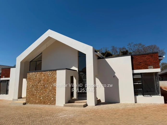 Stylish 3-Bed Vainona Home with Borehole & Paved Courtyard