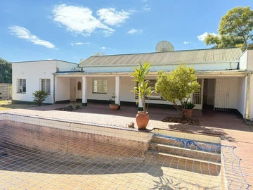 2-Bedroom House for Rent in Hatfield